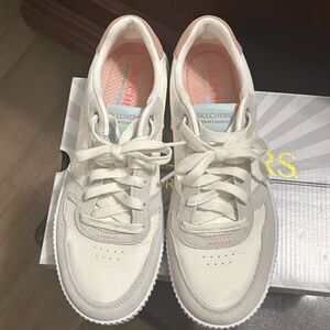 skechers court &classics air cooled memory foam